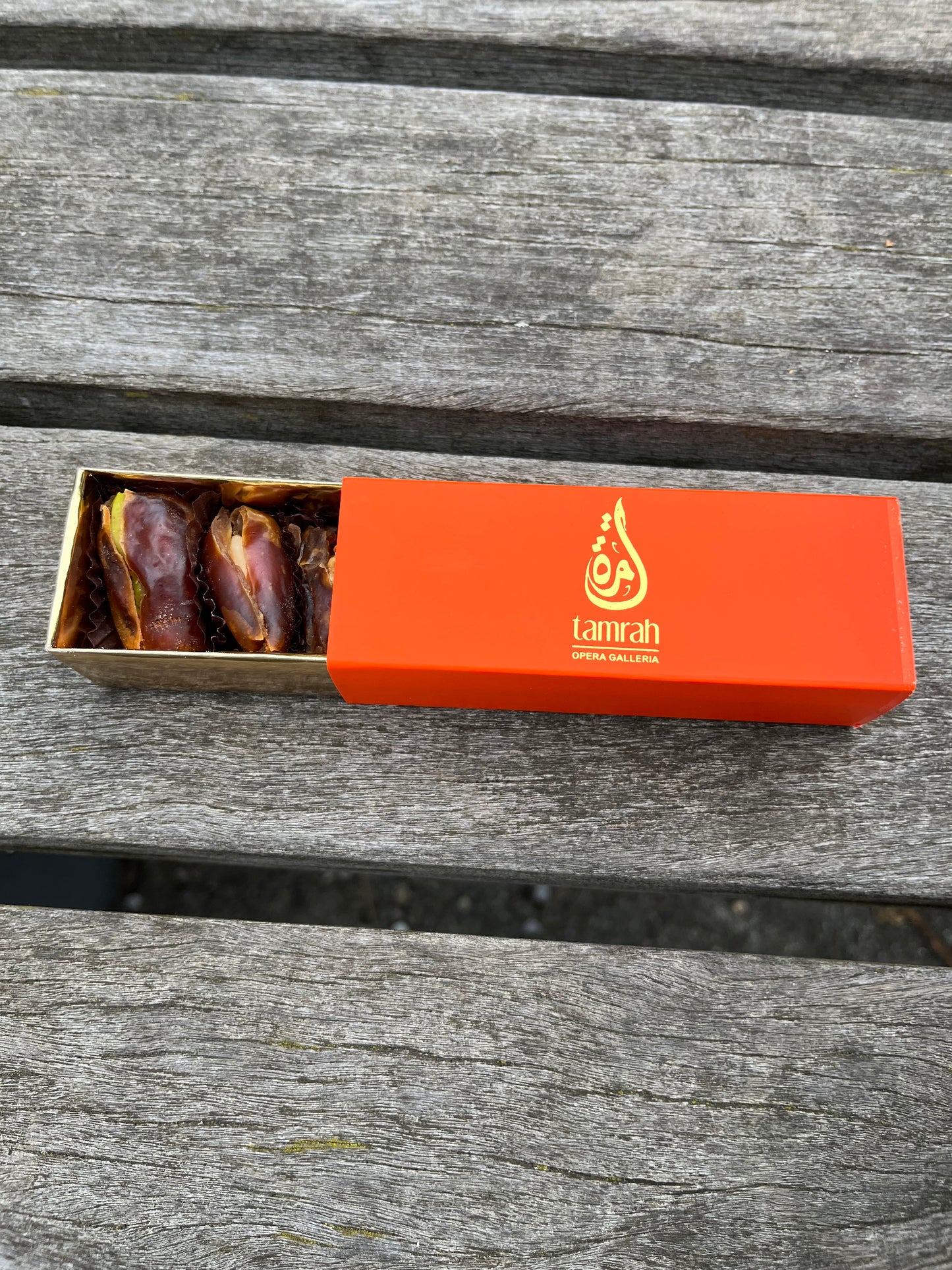 5p Mini Gift Box - Fine Omani dates