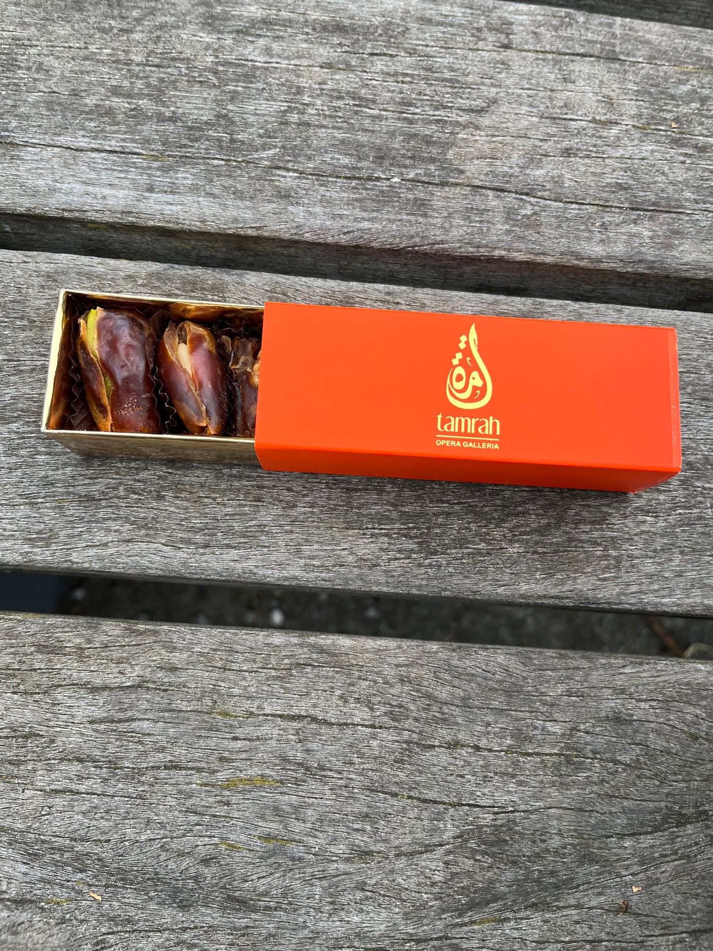 5p Mini Gift Box - Fine Omani dates