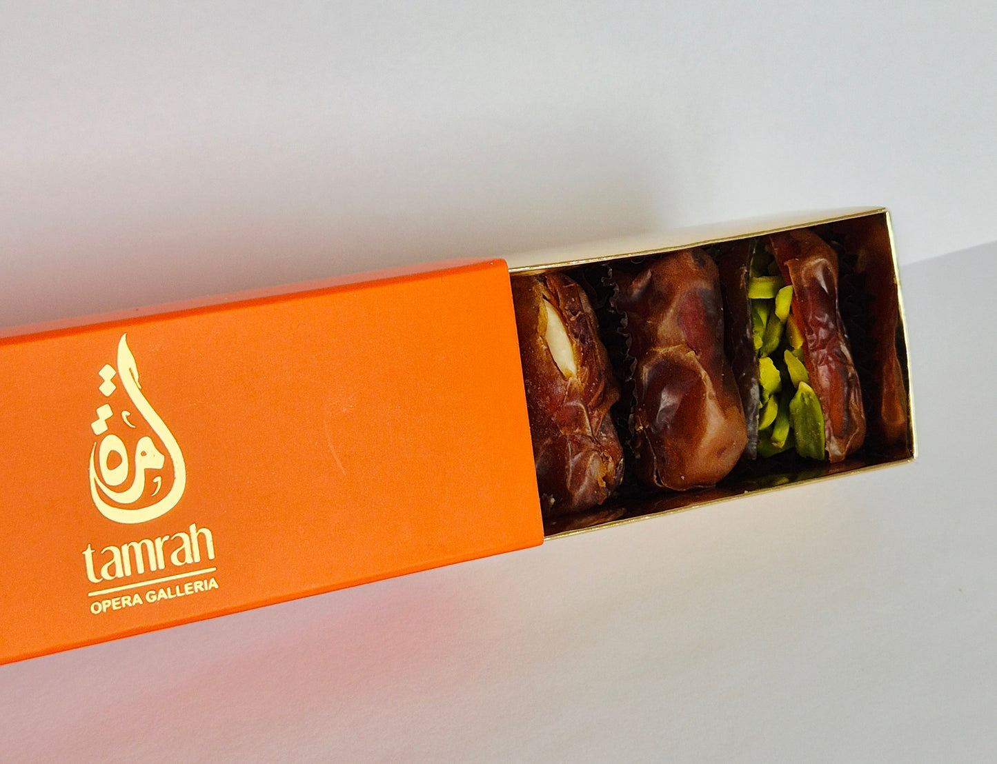 5p Mini Gift Box - Fine Omani dates